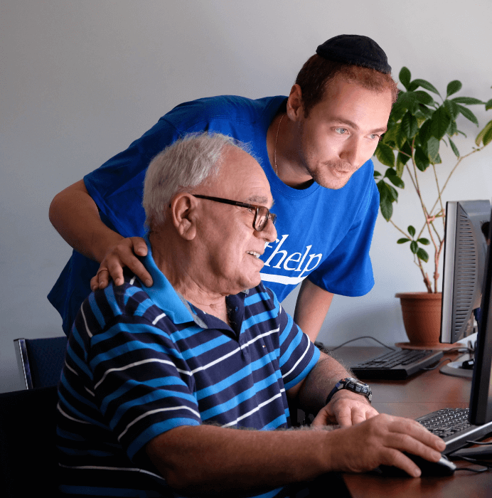 Vladimir and Mark at the computer